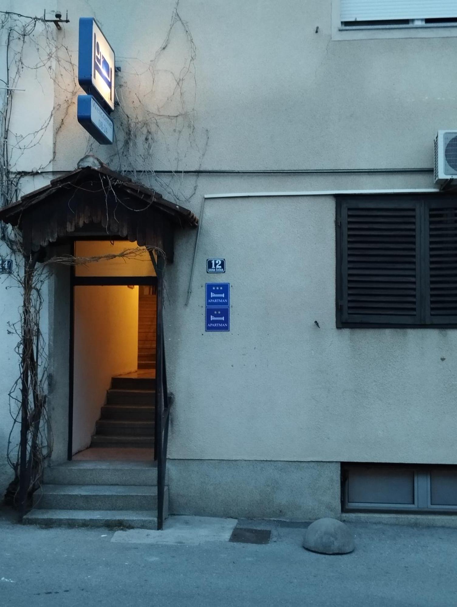 Ferienwohnung Jasna1 Knin Exterior foto